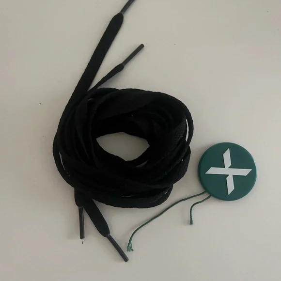 Air jordan 1 chicagoretro high og red sneakers+ black laces and verification tag - Picture 5 of 8